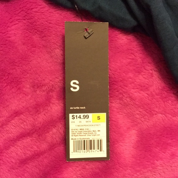 Shirt - Picture 5 of 5